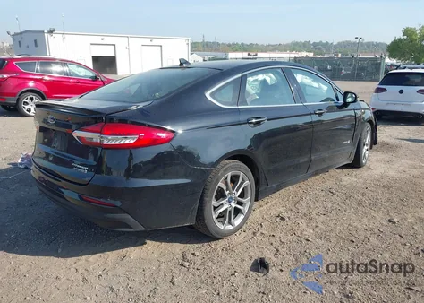 2019 Ford Fusion Hybrid Titanium from USA, damaged, VIN 3FA6P0RU7KR159022